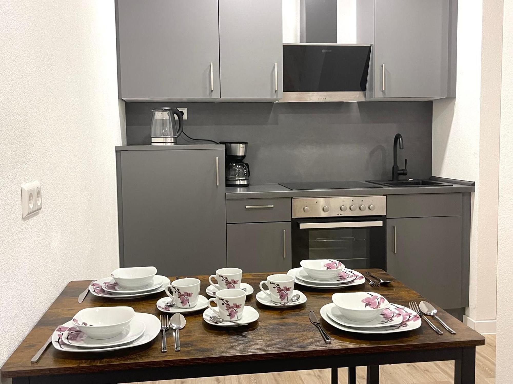 Neu Grosse Einzimmerwohnung Im Zentrum Goldstadt Pforzheim Schloessle Kültér fotó