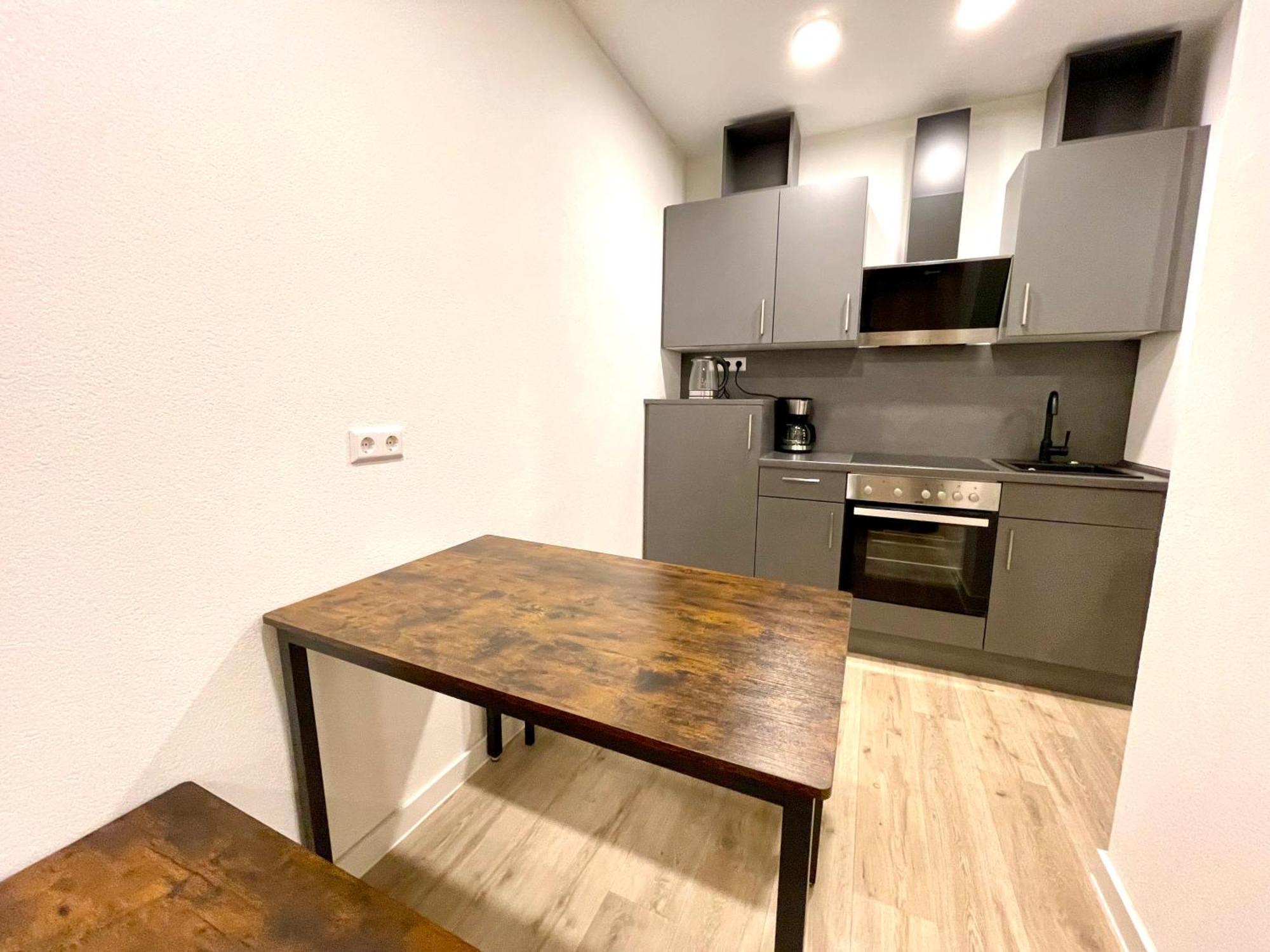 Neu Grosse Einzimmerwohnung Im Zentrum Goldstadt Pforzheim Schloessle Kültér fotó