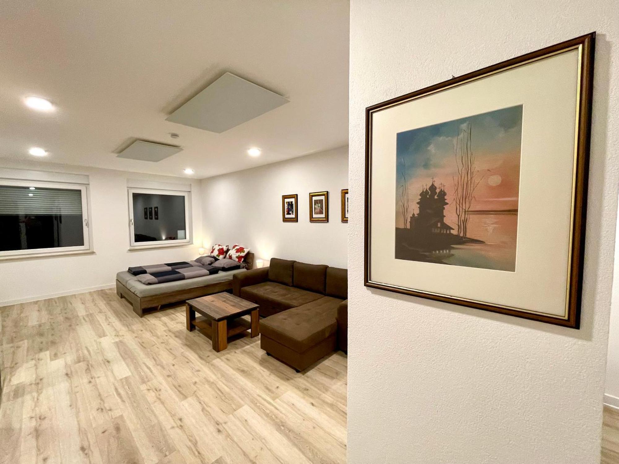 Neu Grosse Einzimmerwohnung Im Zentrum Goldstadt Pforzheim Schloessle Kültér fotó